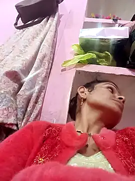 Snapshot of Uma_pande chatting on February 3, 2026, 2:44 pm Uma pande online show from February 3, 2026, 2:44 pm