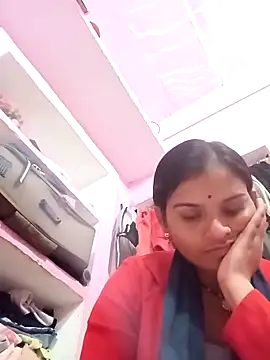 Snapshot of Uma_pande chatting on February 12, 2026, 7:19 am Uma pande online show from February 12, 2026, 7:19 am