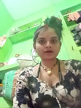 Snapshot of Uma_pande chatting on December 20, 2025, 10:18 am Uma pande online show from December 20, 2025, 10:18 am