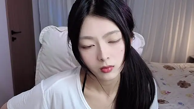 Snapshot of Koikoi___ chatting on February 26, 2026, 4:23 am Koikoi online show from February 26, 2026, 4:23 am