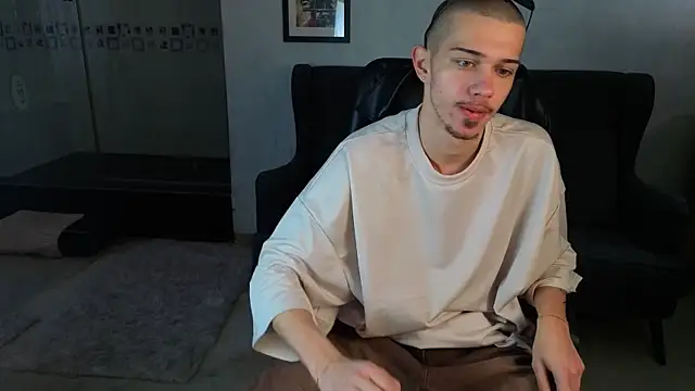 KaydenDrew online show from April 11, 2026, 4:20 am