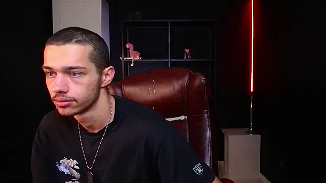 KaydenDrew online show from February 12, 2026, 5:07 am