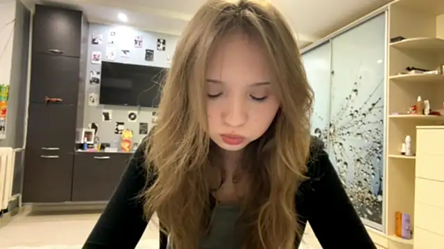 Snapshot of Princessofcashe chatting on March 5, 2026, 3:08 pm Princessofcashe online show from March 5, 2026, 3:08 pm