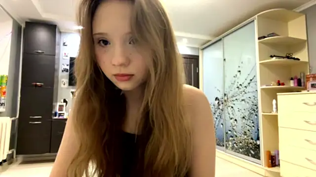 Snapshot of Princessofcashe chatting on March 12, 2026, 4:11 pm Princessofcashe online show from March 12, 2026, 4:11 pm