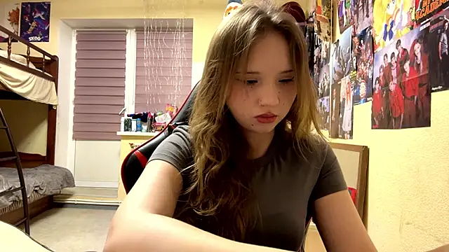 Princessofcashe online show from February 15, 2026, 3:33 pm