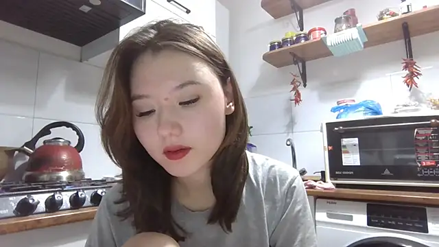 VelmaMaasch online show from December 18, 2025, 2:10 pm