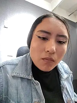 Snapshot of Venuz_Rivers_ chatting on January 15, 2026, 1:25 pm Venuz Rivers online show from January 15, 2026, 1:25 pm