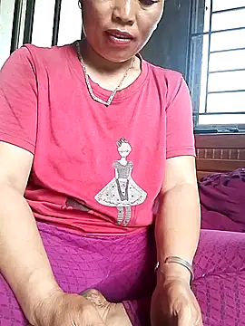 Maikha08 online show from June 5, 2026, 7:03 am