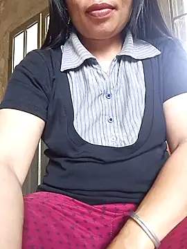 Maikha08 online show from June 6, 2026, 7:02 am