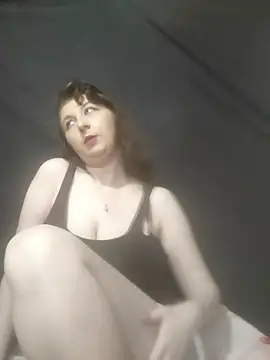 Camellia-Pink online show from January 8, 2026, 5:41 pm