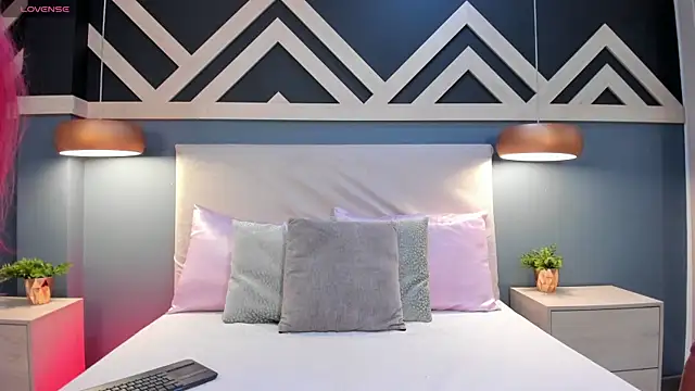 SofiaBahamon online show from February 8, 2026, 11:19 am