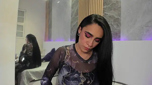 PamelaRed  online show from January 13, 2026, 8:02 pm