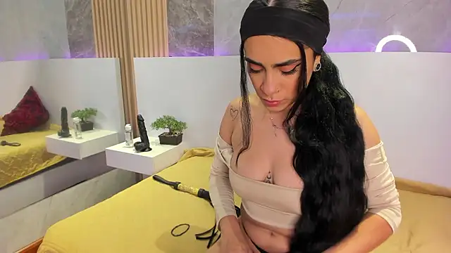 PamelaRed  online show from January 9, 2026, 7:43 pm