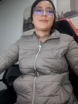 mara adiction online show from March 31, 2026, 10:12 pm