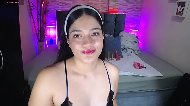 Valeri hot22 online show from April 6, 2026, 9:38 pm