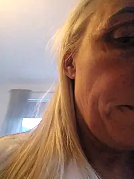Snapshot of theblondecocklover chatting on May 31, 2026, 8:20 pm theblondecocklover online show from May 31, 2026, 8:20 pm