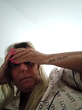 Snapshot of theblondecocklover chatting on May 23, 2026, 7:51 am theblondecocklover online show from May 23, 2026, 7:51 am