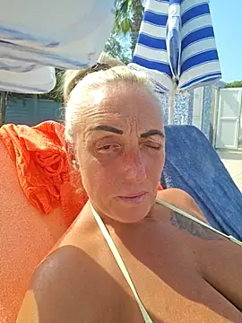 Snapshot of theblondecocklover chatting on July 5, 2026, 7:04 am theblondecocklover online show from July 5, 2026, 7:04 am