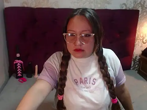 Snapshot of Sofiwest chatting on January 15, 2026, 12:08 pm Sofiwest online show from January 15, 2026, 12:08 pm