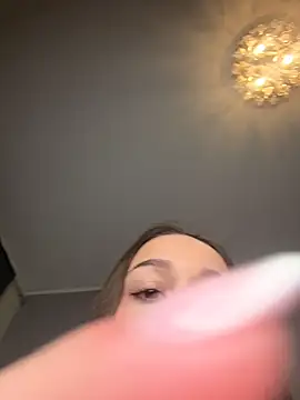 Snapshot of ChiaraSommer chatting on January 11, 2026, 6:04 pm ChiaraSommer online show from January 11, 2026, 6:04 pm