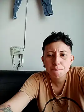 Mei and Gaby online show from February 22, 2026, 4:30 pm