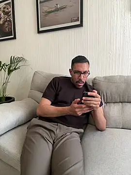 AdrianGarcia89 online show from April 18, 2026, 7:07 pm