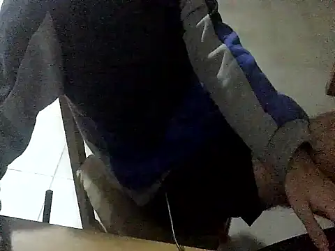 Snapshot of Franalbera chatting on February 26, 2026, 5:51 am Franalbera online show from February 26, 2026, 5:51 am