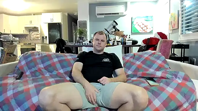 Studmuffin4you online show from February 3, 2026, 5:16 am