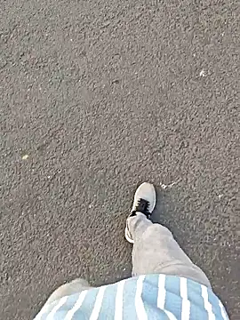 AqueousCrepe online show from April 27, 2026, 12:47 pm