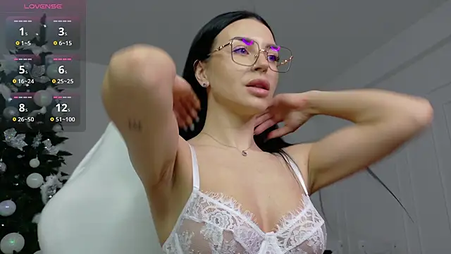 Lady charm   online show from December 22, 2025, 9:31 am