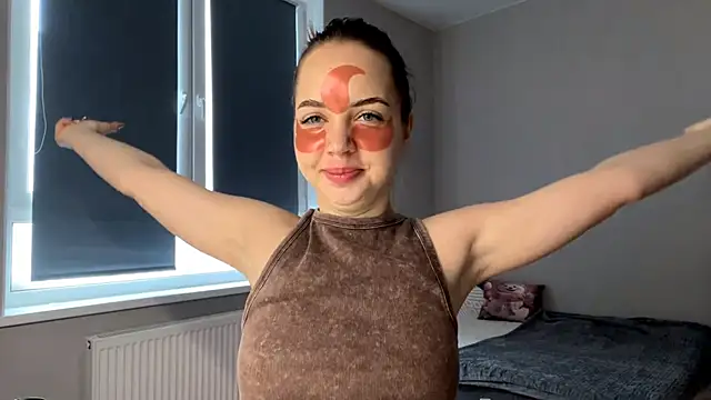 AliceQueenGirl online show from January 11, 2026, 9:05 am