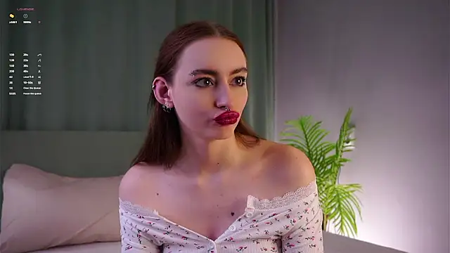 BeckiMacreno online show from February 7, 2026, 1:41 pm