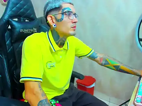 Boy tatto77 online show from February 7, 2026, 5:10 pm