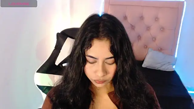 Olivia gray69 online show from July 23, 2026, 7:05 am