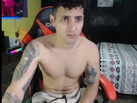 JustynAle2025 online show from December 22, 2025, 10:54 pm