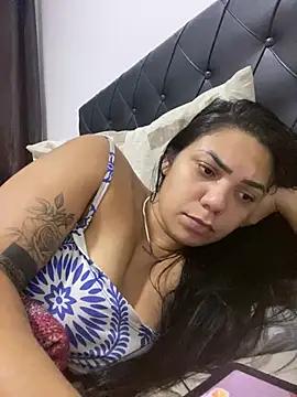 Snapshot of Nini_ chatting on February 15, 2026, 10:36 am Nini online show from February 15, 2026, 10:36 am