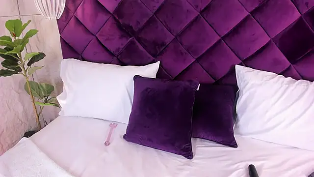 Snapshot of FiorelaSton chatting on June 1, 2026, 11:04 pm FiorelaSton online show from June 1, 2026, 11:04 pm