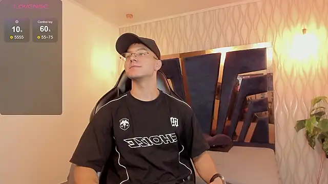 Noah Clarkk online show from February 25, 2026, 5:35 pm