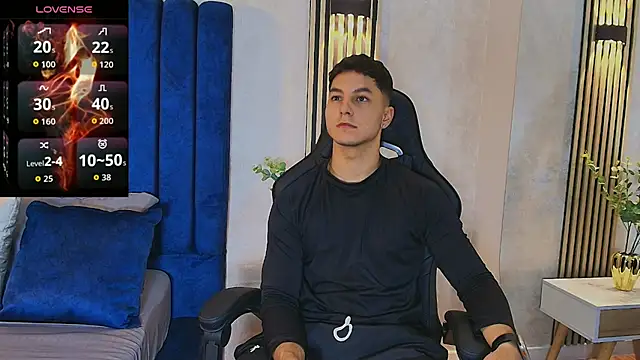 Noah Clarkk online show from May 24, 2026, 3:12 pm
