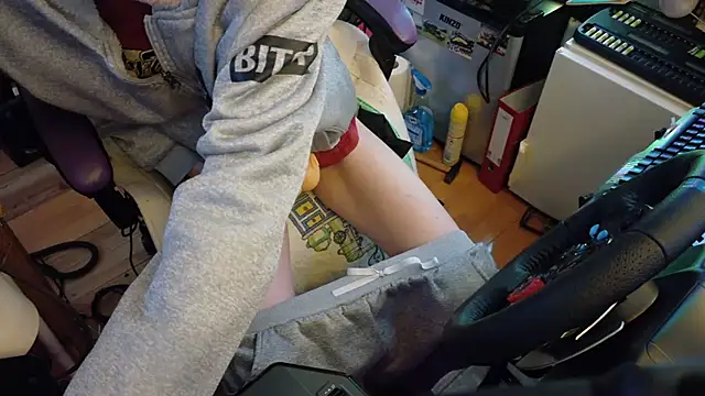 Snapshot of Gay-Versaut chatting on February 21, 2026, 10:45 pm Gay-Versaut online show from February 21, 2026, 10:45 pm