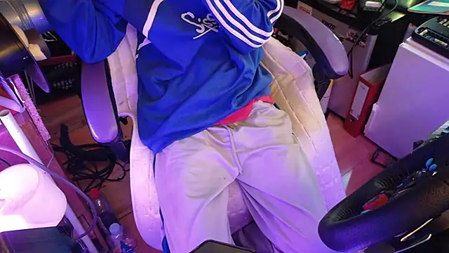 Snapshot of Gay-Versaut chatting on February 23, 2026, 11:16 pm Gay-Versaut online show from February 23, 2026, 11:16 pm