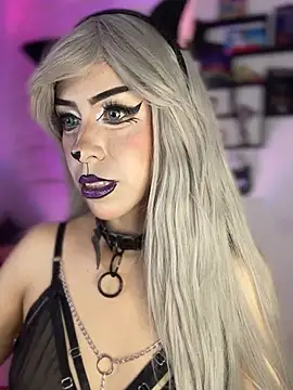 Snapshot of Sky_Girl_LS chatting on February 18, 2026, 5:05 am Sky Girl LS online show from February 18, 2026, 5:05 am