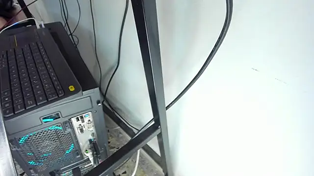 Snapshot of Dante_Bellini chatting on January 9, 2026, 1:18 pm Dante Bellini online show from January 9, 2026, 1:18 pm