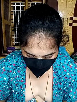 maduri   online show from February 4, 2026, 6:47 pm