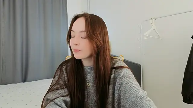 fallin lovee online show from March 27, 2026, 1:45 pm