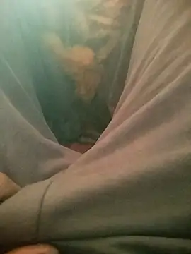 Snapshot of jhonysinc21 chatting on December 19, 2025, 9:00 am jhonysinc21 online show from December 19, 2025, 9:00 am