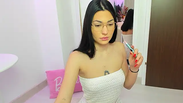 Baby Ava  online show from February 15, 2026, 8:19 pm