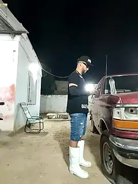 PIGHIGHDIRTY p0 online show from April 15, 2026, 5:24 am