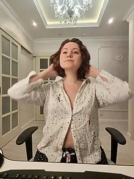 LondonMiley online show from February 2, 2026, 3:11 pm