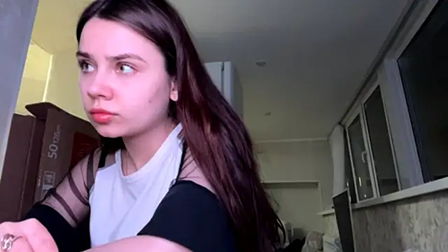 Snapshot of MiloyNoir chatting on January 7, 2026, 6:13 pm MiloyNoir online show from January 7, 2026, 6:13 pm